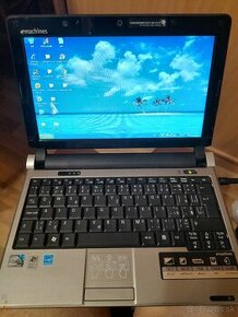 10" netbook emachines