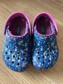 Crocs s vystelkou velkost 24 25