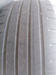 215/55  R17