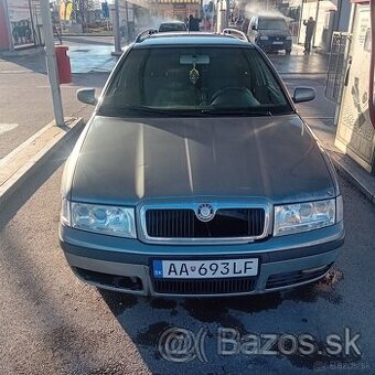 Octavia 1.6. 74kw rok.2002