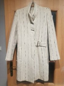 Elegantný damsky kabát veĺk.42