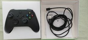 Xbox Wireless Controller Carbon Black + USB-C kábel