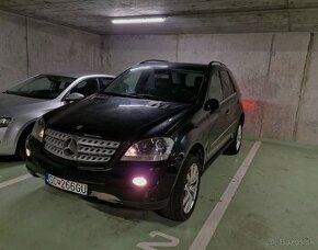 Mercedes-Benz ML320 CDI 4×4 Automat čierna farba