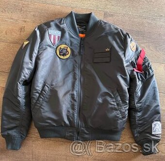 Aplha Industries bomber