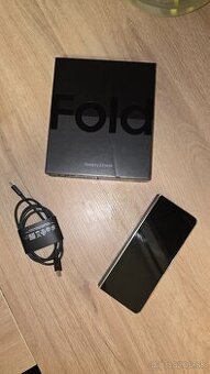 Samsung galaxy Z Fold 4