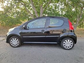 Peugeot 107 1.0i