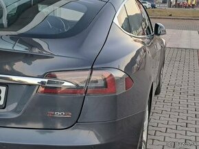 Tesla P90D model S , 568kW,  odpočet DPH