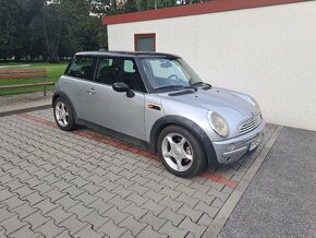 Mini Cooper 1.6 R50 - 1