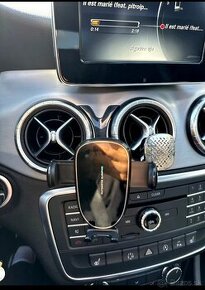 Držiak na mobil Mercedes GLA 2015 - 2019