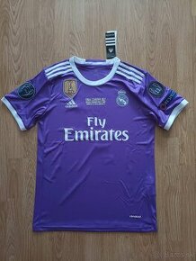 Real Madrid 16/17 Away Final version RONALDO - 1