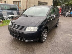 VW Touran 1,9tdi 77KW,digi klima,nová STK