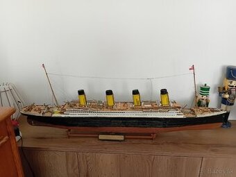 Titanic 110cm drevený model