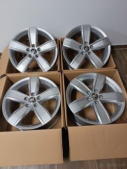 5x112 R17 Škoda