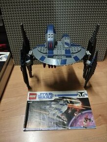 Lego star wars 8016 hyena bomber droid.