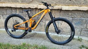 Trek Slash M/L