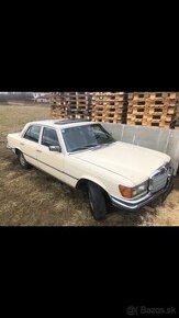 Veterán Mercedes S-W116 280SE vozidlo Rakúskej tajnej služby