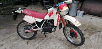 Yamaha DT 125