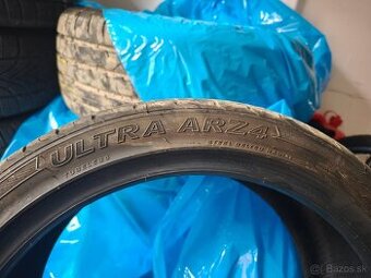 4x Letné pneu 225/40 r18