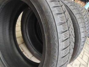 Predám zimé pneu 205/55/17  Firestone