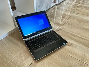 Dell/Notebook/i5/8GB RAM/320GB SSHD/Intel HD Grafika 2GB