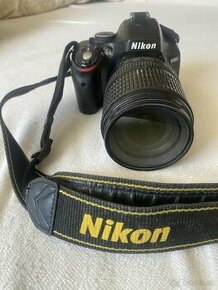 Nikon D5100 s objektívom 18-105