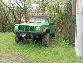 Predám jeep xj Cherokee 2.5 td