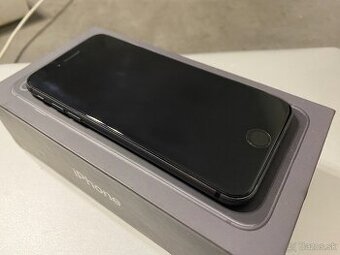 iPhone 8 64Gb - Pekný stav