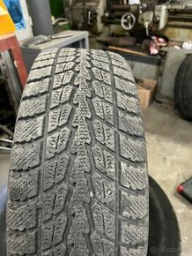 205/70 r15 95Q TOYO