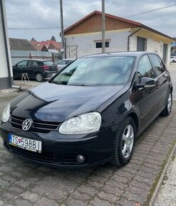 Volkswagen GOLF 2.0 TDI čierna metalíza - 1