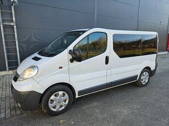 Opel Vivaro Passenger 2.0 84KW 2013 9 miest