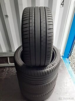 Michelin Pilot Sport 275/35R19 & 245/40R19