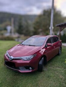 Auris Hybrid Touring Sports 1,8 l VVTi  Hybrid combi - 1