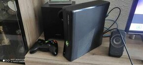 Xbox 360 SLIM + RGH Flash + 40 hier + gamepad