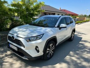 Toyota RAV4 2.0 benzin automat