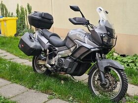 Aprilia Caponord 1000, mnoho extra