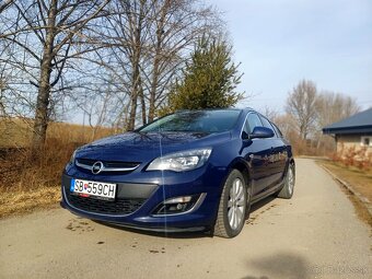 Opel astra sports tourer 1.4 turbo