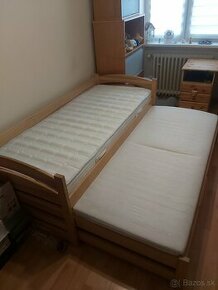 Rozťahovacia posteľ s úložným priestorom