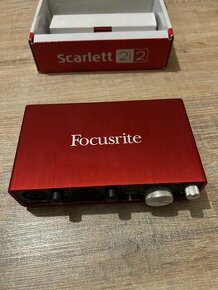 Focusrite scarlett 2i2