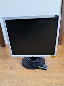 LG monitor 17 palcov