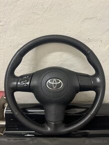 Toyota rav 4 volant