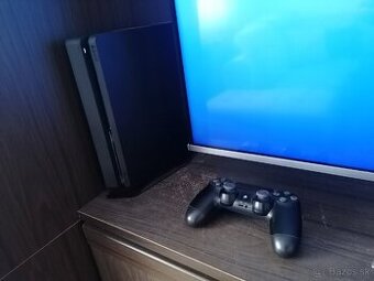 Predám Ps4 plus hry