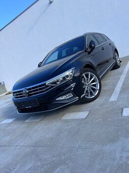 VW PASSAT 3x R-LINE IQ LIGHT VIRTUAL KESSY MŔTVY UHOL MASÁŽ