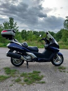 Honda silverwing 600