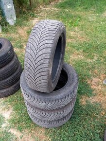 185/60r15 84T   Bridgestone    zimne