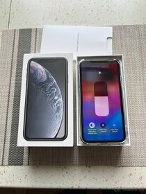 Iphone xr 64gb ios 17.1.2 black