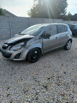 Rozpredám Opel Corsa D 1.2 63kw A12XER 2012