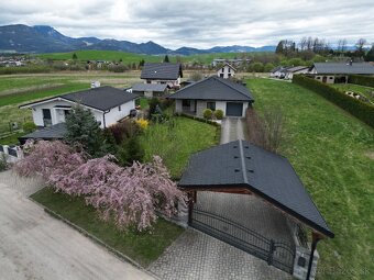 Moderný rodinný dom v L. Štiavnici pri Ružomberku, Liptov