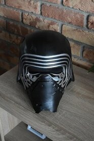 Kylo ren helma star wars