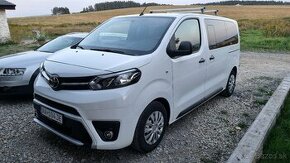 Toyota proace 6 miest