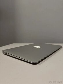 Apple MacBook Air 11(inch)